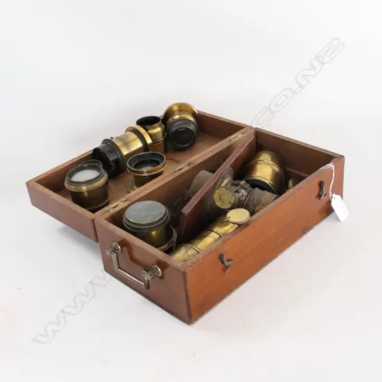 10 VARIOUS CAMERA LENSES by DALLMEYER; THORNTON PICKARD; ROSS, ETC. IN MAHOG BOX